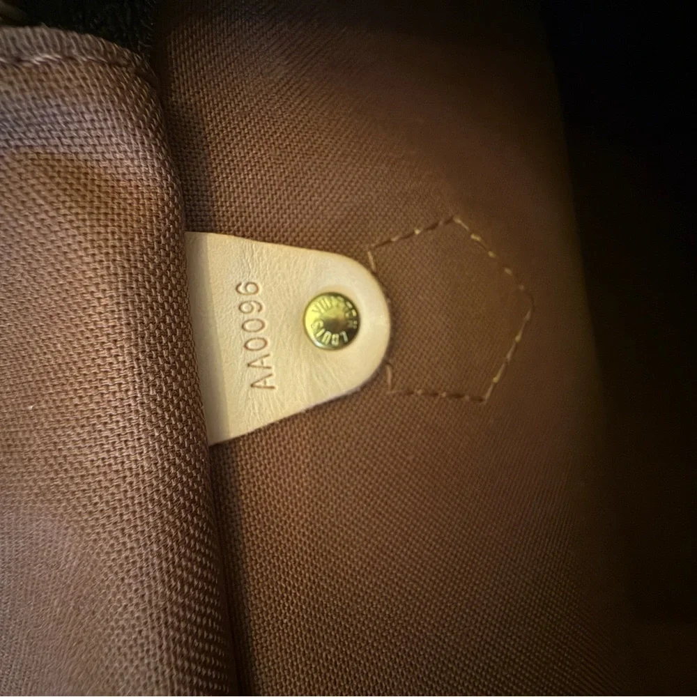 Louis Vuitton Speedy 40 Monogram - Discontinued Archival - VGVC - Picture 10 of 14